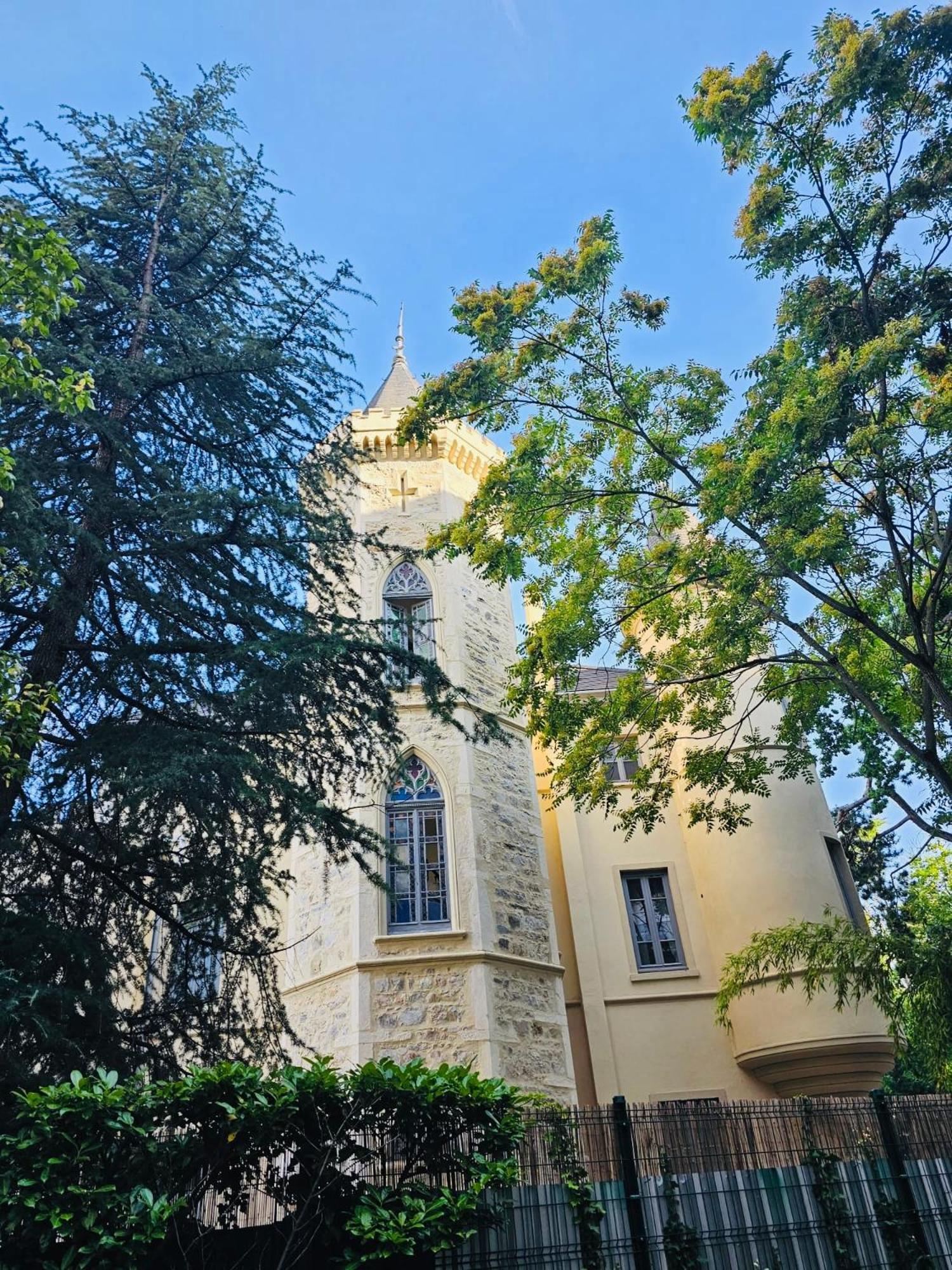 Chateau Grandclement Lyon Villeurbanne Niveau Rdc - Tresor Cache En Ville Avec Vue Piscine Et Parc Zewnętrze zdjęcie